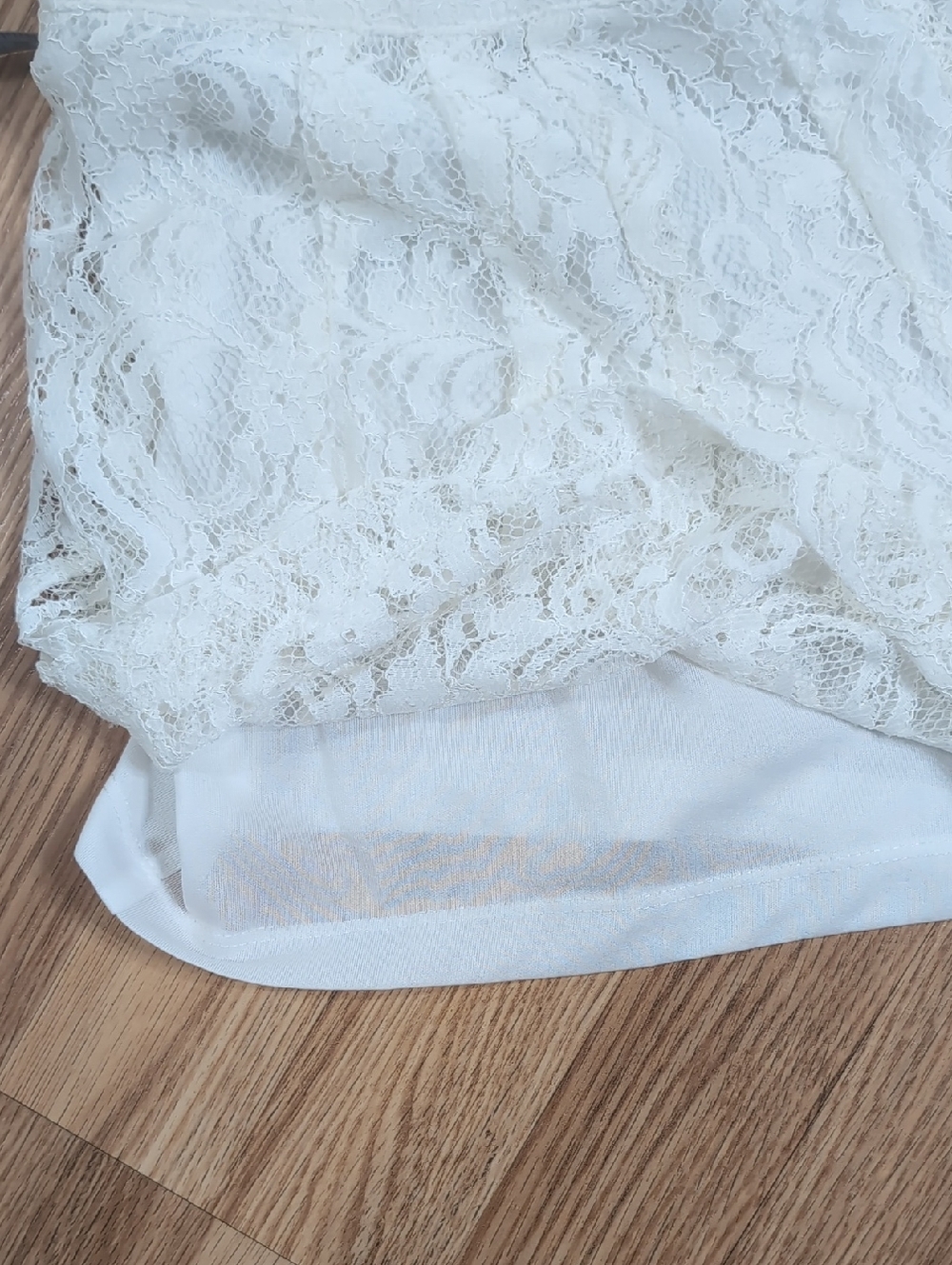 FOREVER 21 Ivory Lace Lined Dress Shorts Side Zipper S - Picture 7 of 8